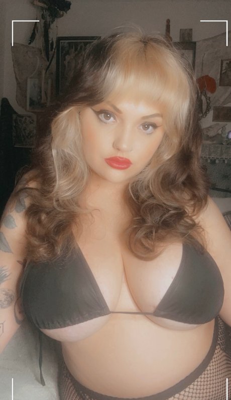 Primrose beautiful pornstar img