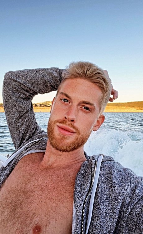 Riley Gray free model images