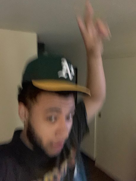 TheyluvRichie model hot photo