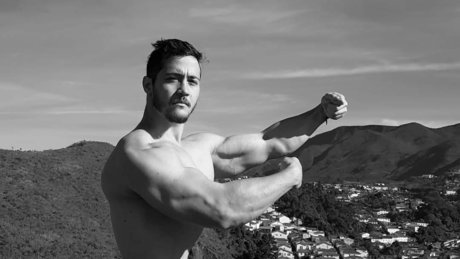 Amateur Bodybuilder model perfect photo