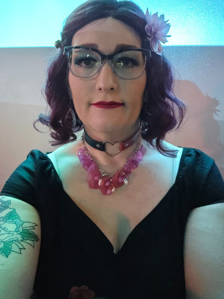 Ren e Hazlet RenniTinkerDork_ top model image