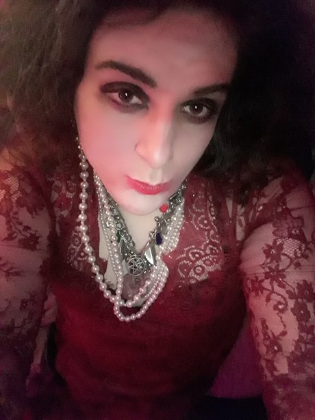 Regina Babylon naked actress photo