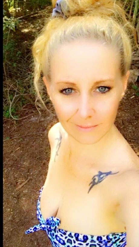 Brandy Lee model adult photos