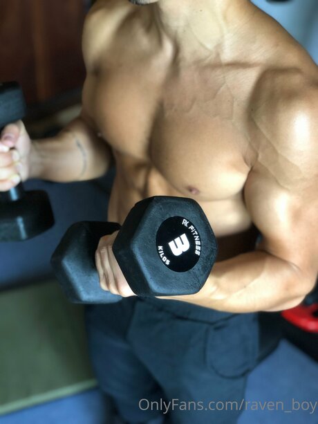 _R VEN_ high quality model image