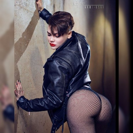 Taarna erotic star pic