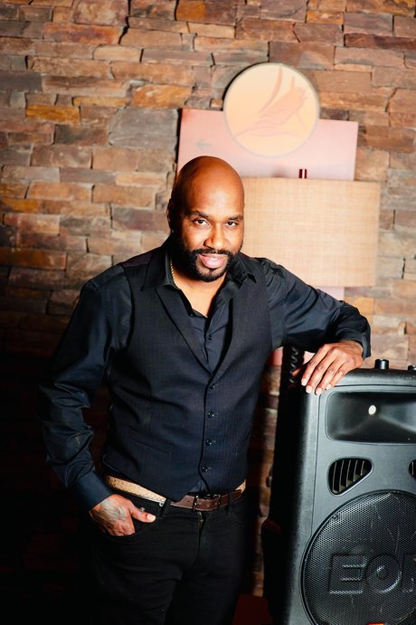 Mr Polo star nudes picture