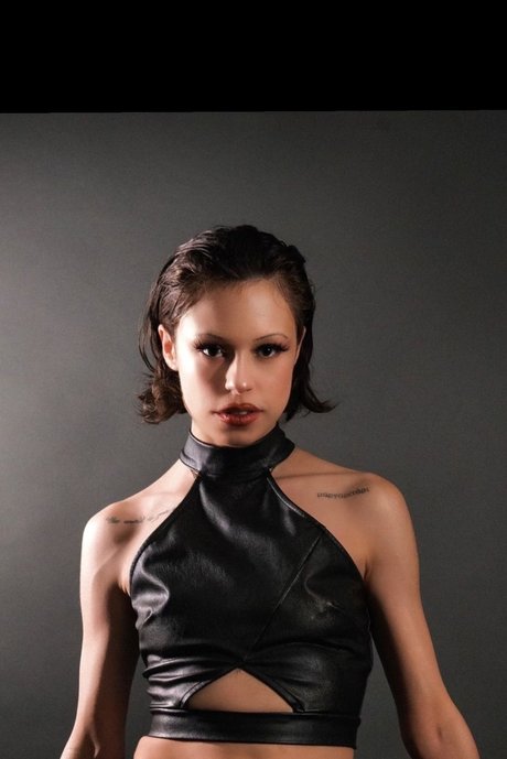 Thee Pearl high quality star picture