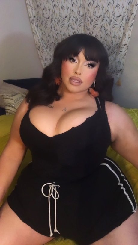 arielle xxx actress photos