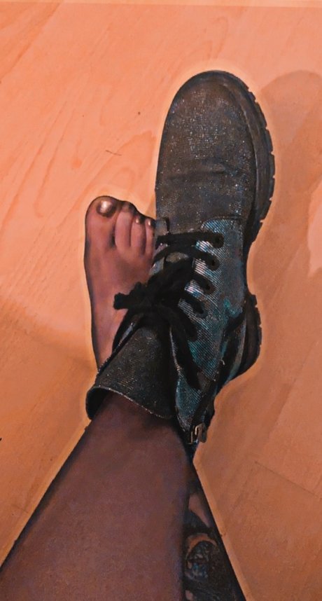 Sternf e pornographic model photo