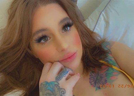 American Bimbo model pretty pics