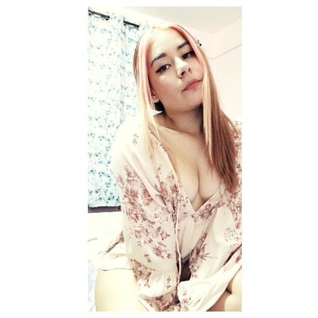 Catalina Valencia model top pics