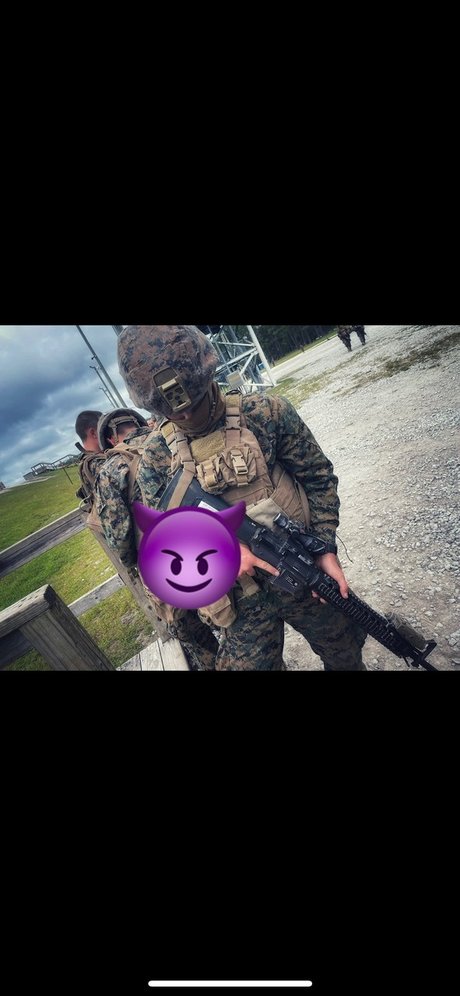 YourMilitaryMan porn actress picture