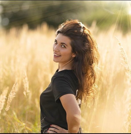 Marie Dobrovoln_ nice star pic