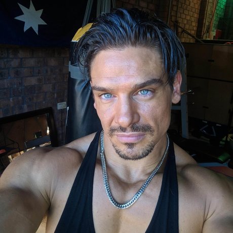 MaxFlex exclusive pornstar image