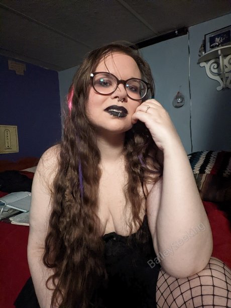 Bailey Seeking hot model galleries