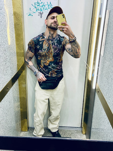 Mattiasara beautiful model pictures