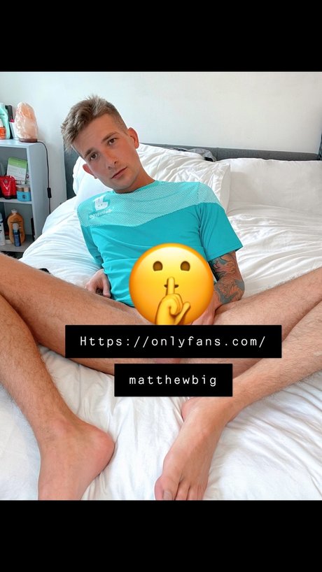 Matthew Lee pornstar nude photo