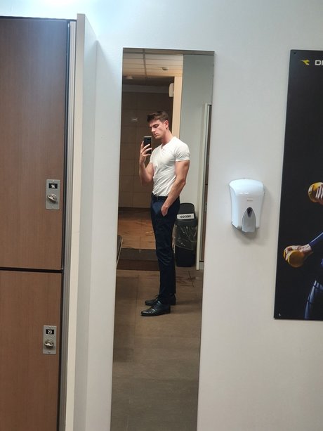 Matteo Marzari pornstar exclusive galleries