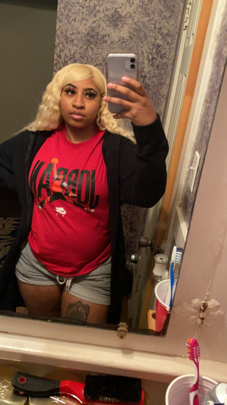 _Bigredd__ art model pics