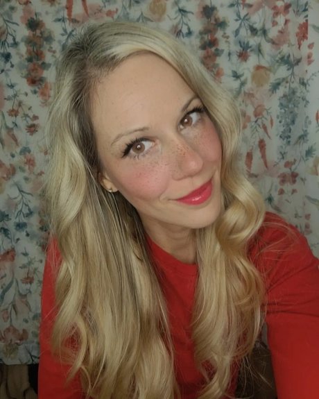 megan goodvibesonly hd actress pictures