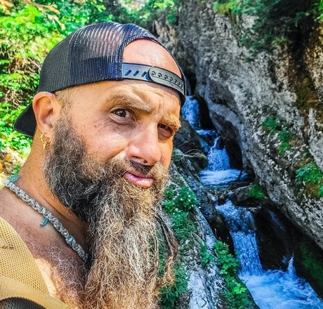 Beardedsnack star pretty pic