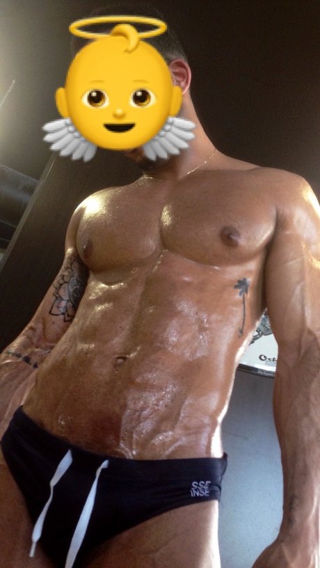 U Tiger_ sexy pornstar img