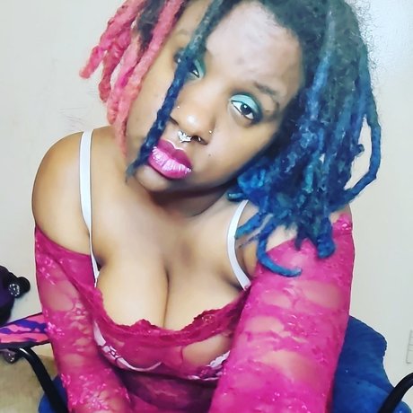 Beautiful Monarch sex actress pics