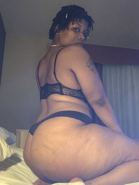 Shay Smith exclusive model photo