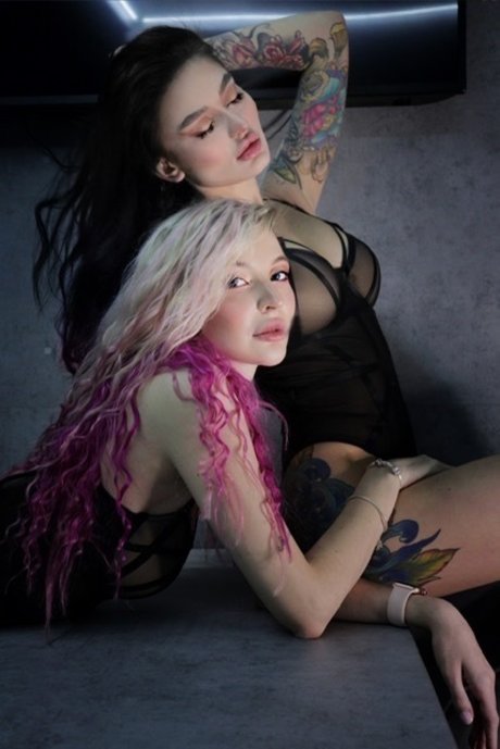 Liza and Lili free star pictures