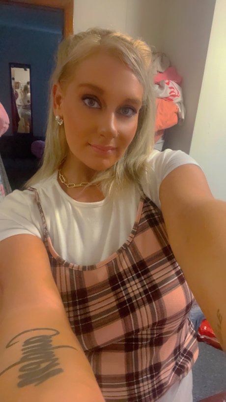 Blondebbyxo nude star gallery