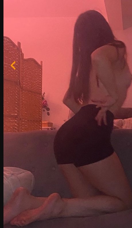 Little bb Bong pornographic star archive