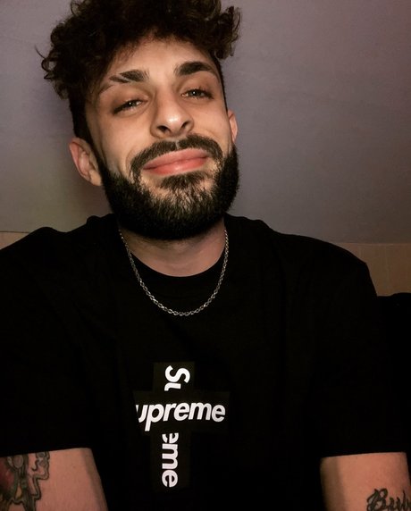 Blanco Medina model hot pic