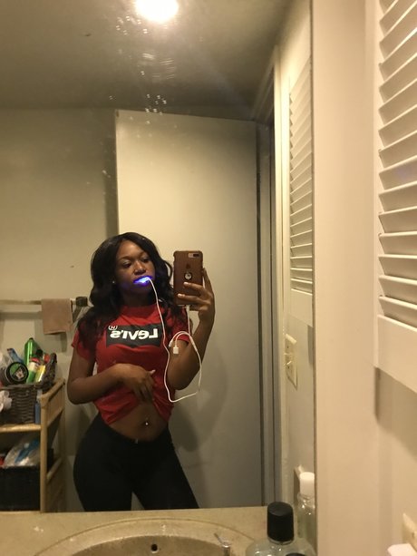 MeccaD star adult image