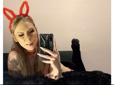 Maziikeen xxx pornstar image