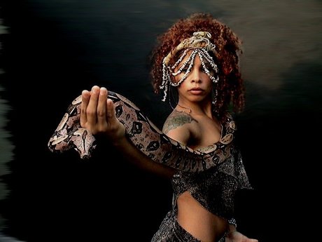 Maya Kay z sexy actress galleries