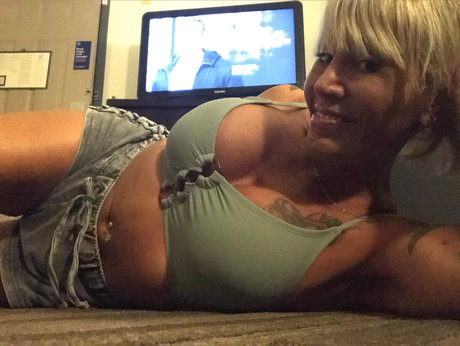 Meshi adult actress photo