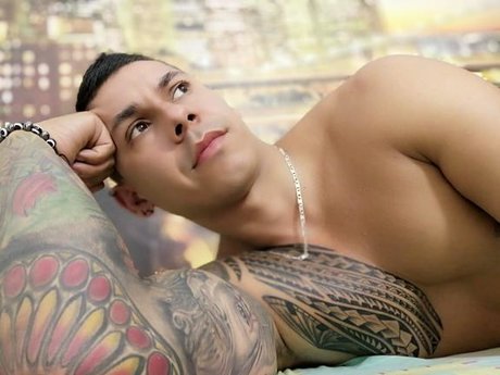 Mervi Bridge star top pictures