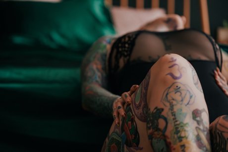 Mere Mischief model xxx gallery