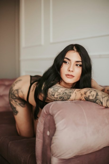 MeowLAV nude star photos