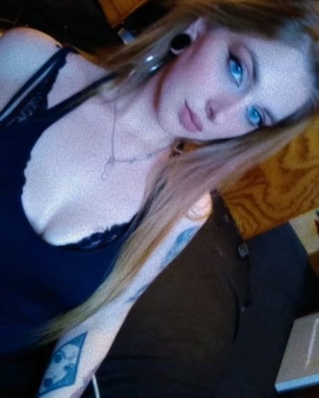 memjay95 nice model pic