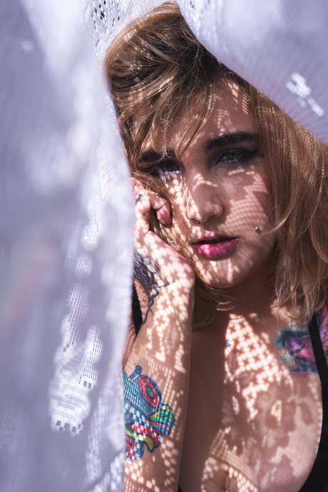 Mel Underline erotic model pic