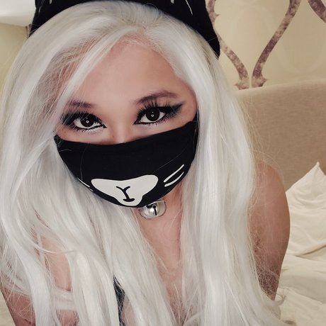 Melonxoxo adult actress pic