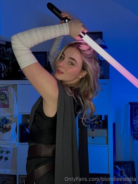 Stella Ray free actress image