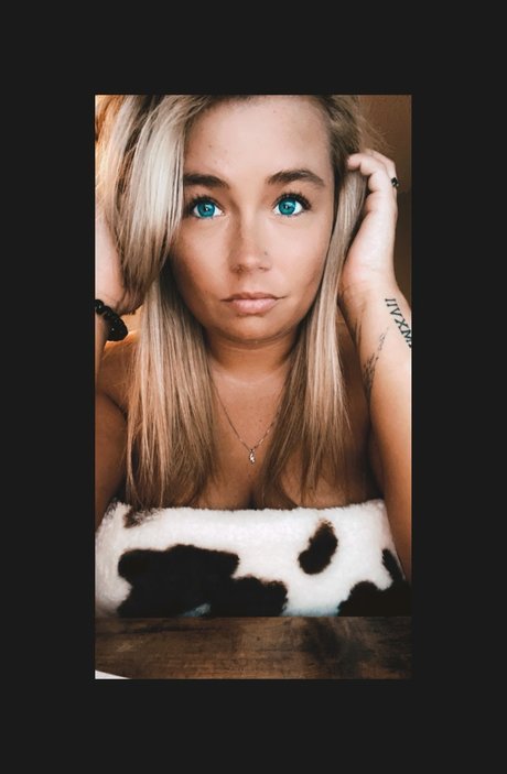 _American Honey_ nude actress archive