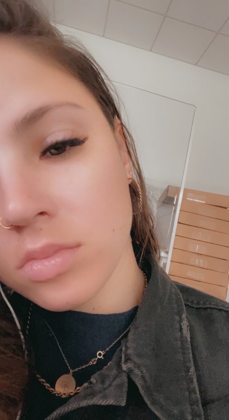 mel baby pornstar photo