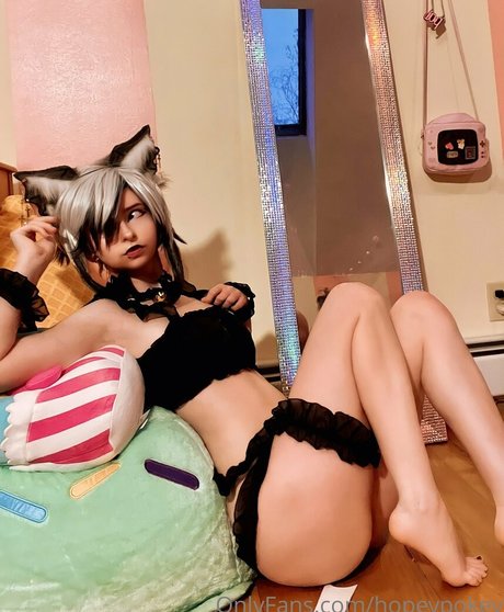 honeypokey star nudes picture