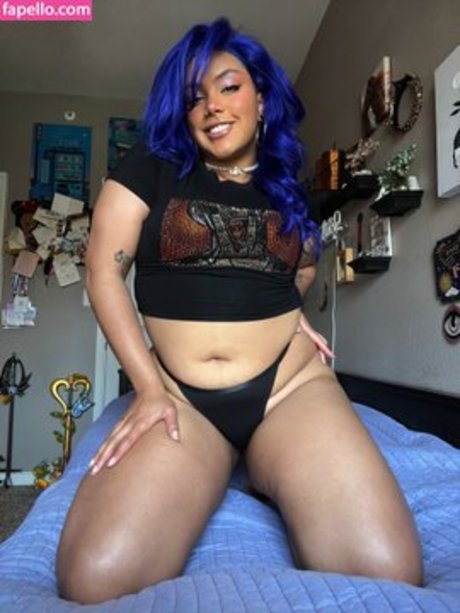 Mamasagi nude star photo