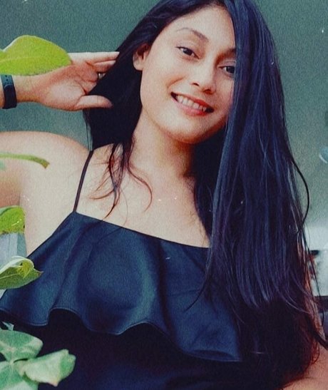 Real Goddessanna sexy actress pictures