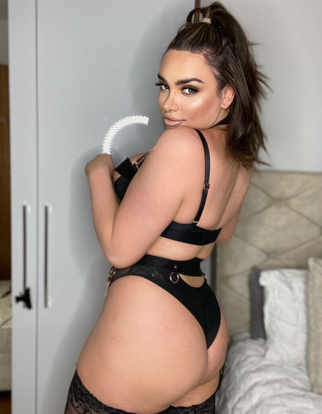 ts brooklyn model adult img