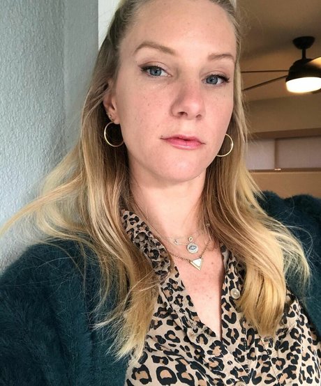 Heather Morris exclusive actress galleries